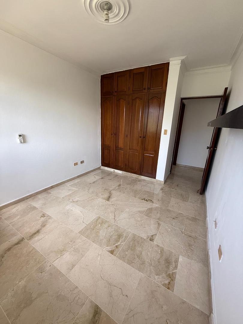 apartamentos - Apartamento amplio en venta, Urbanización Real– 3 Hab + Balcón. 7