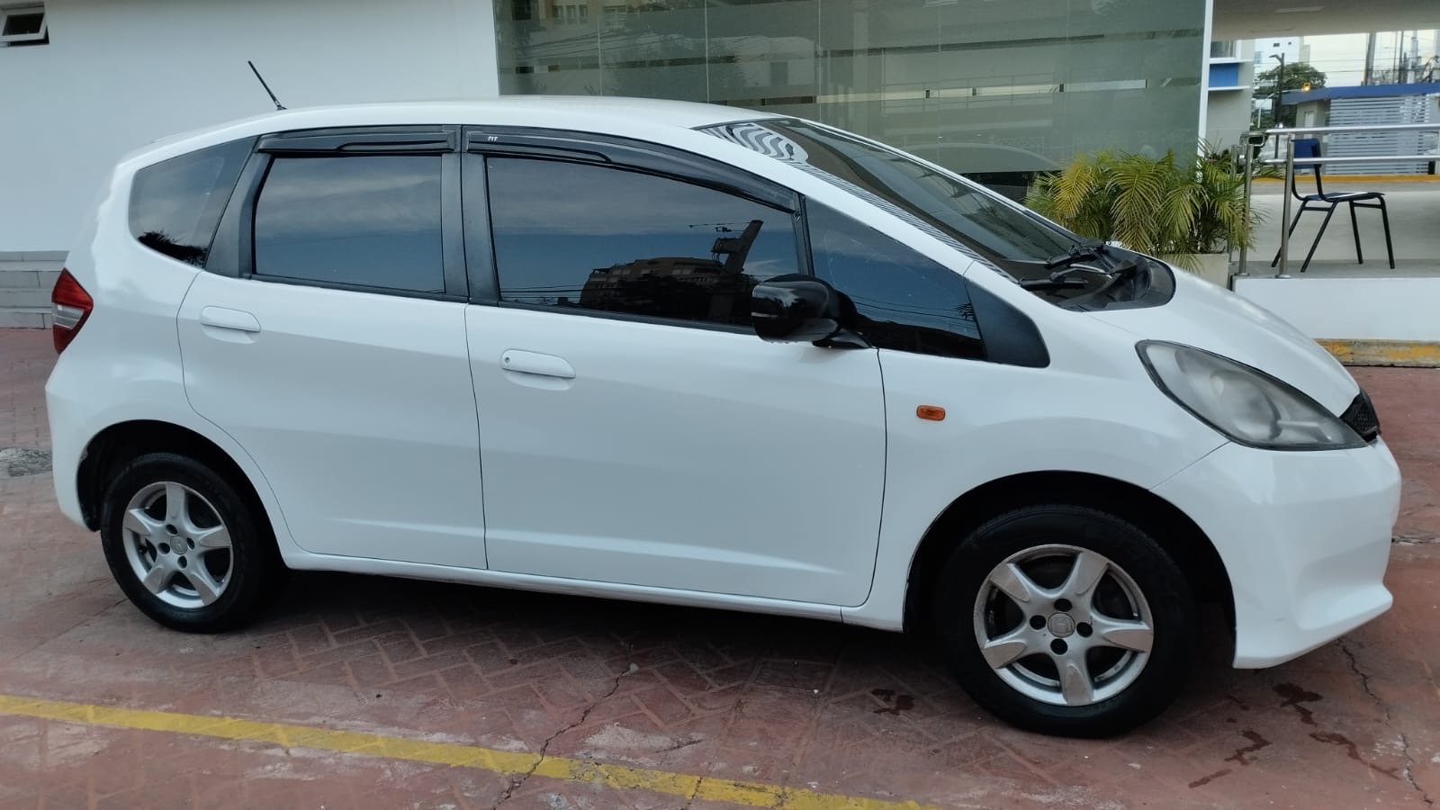 carros - Honda fit 2013 excelentes condiciones  3