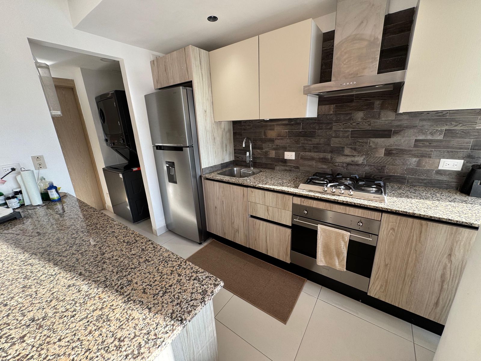 apartamentos - Alquiler en Naco de oportunidad 2 hab. Piscina 2