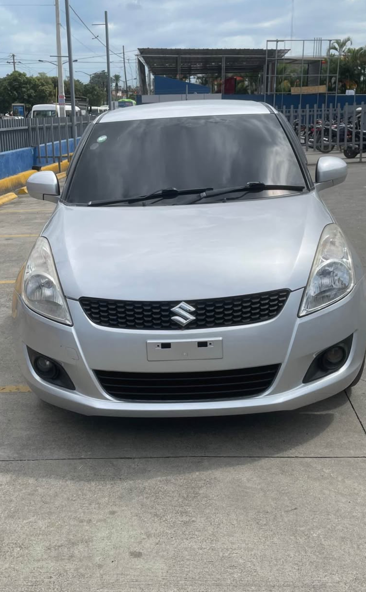 carros - Suzuki Swift  2