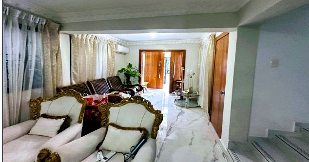casas - Casa de dos niveles en el Café Santo Domingo Oeste 9