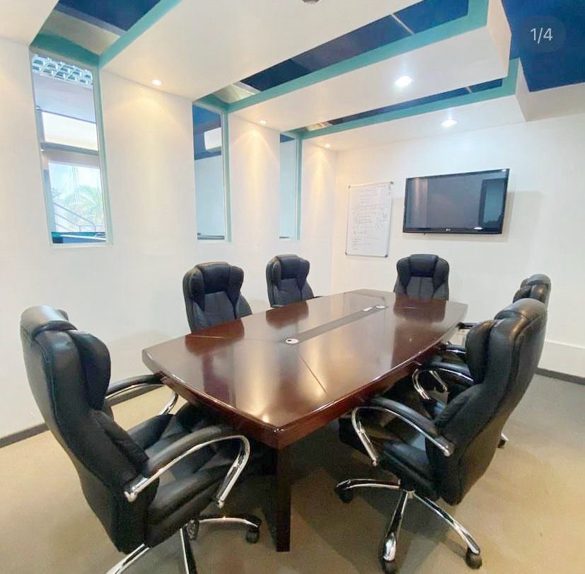 oficinas y locales comerciales - Local céntrico en el millon 2