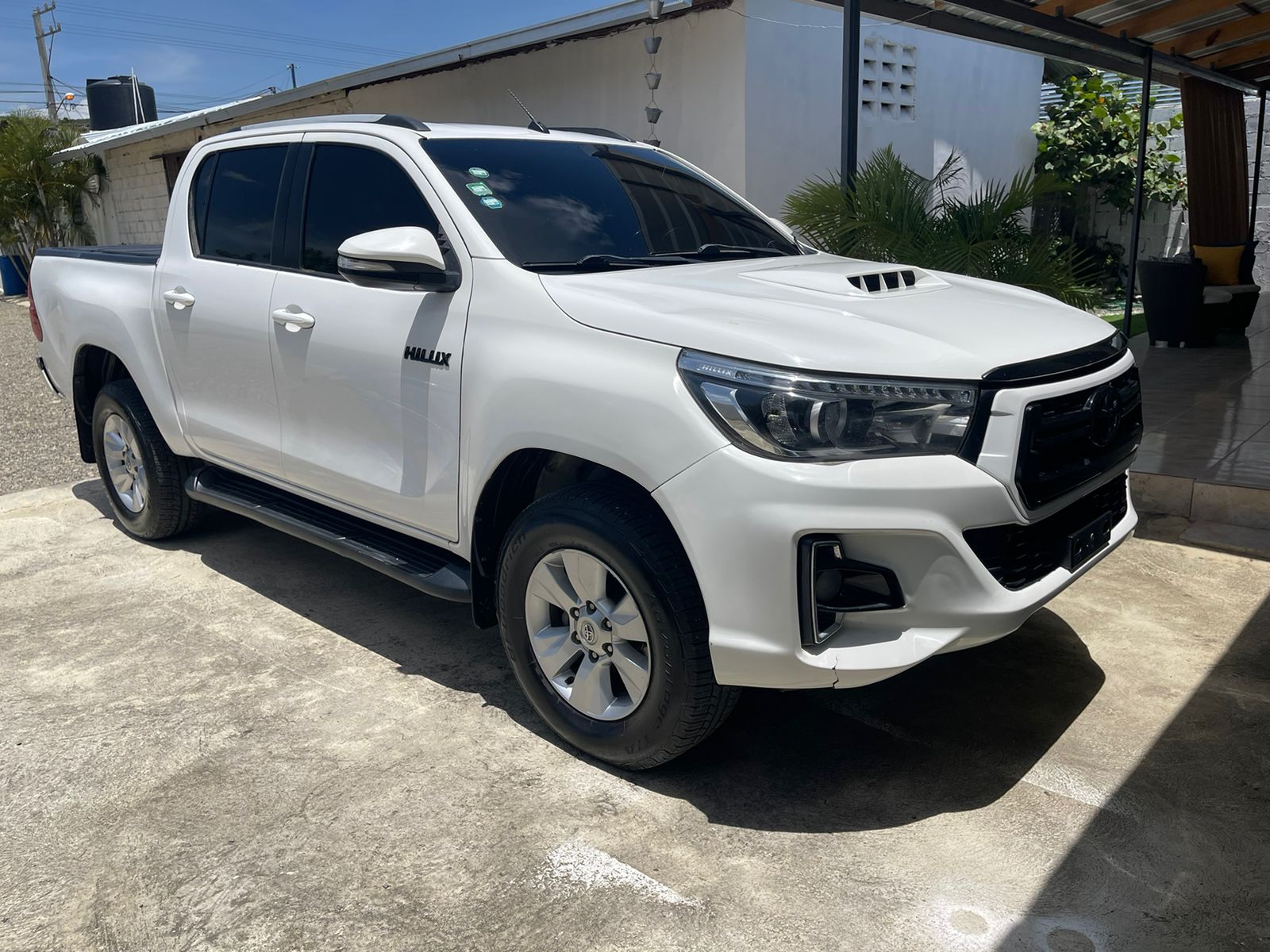 jeepetas y camionetas - Toyota hilux 2016 0