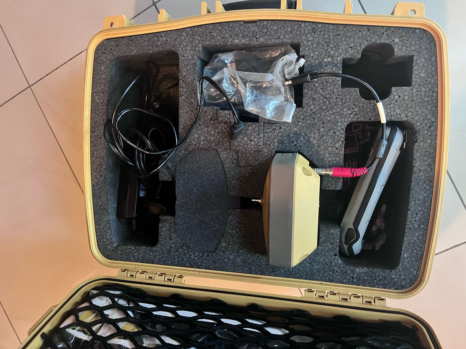equipos profesionales - De oportunidad!! Vendo GPS marca Topcon HIPER VR,estación total SOKKIA SET650RX. 3