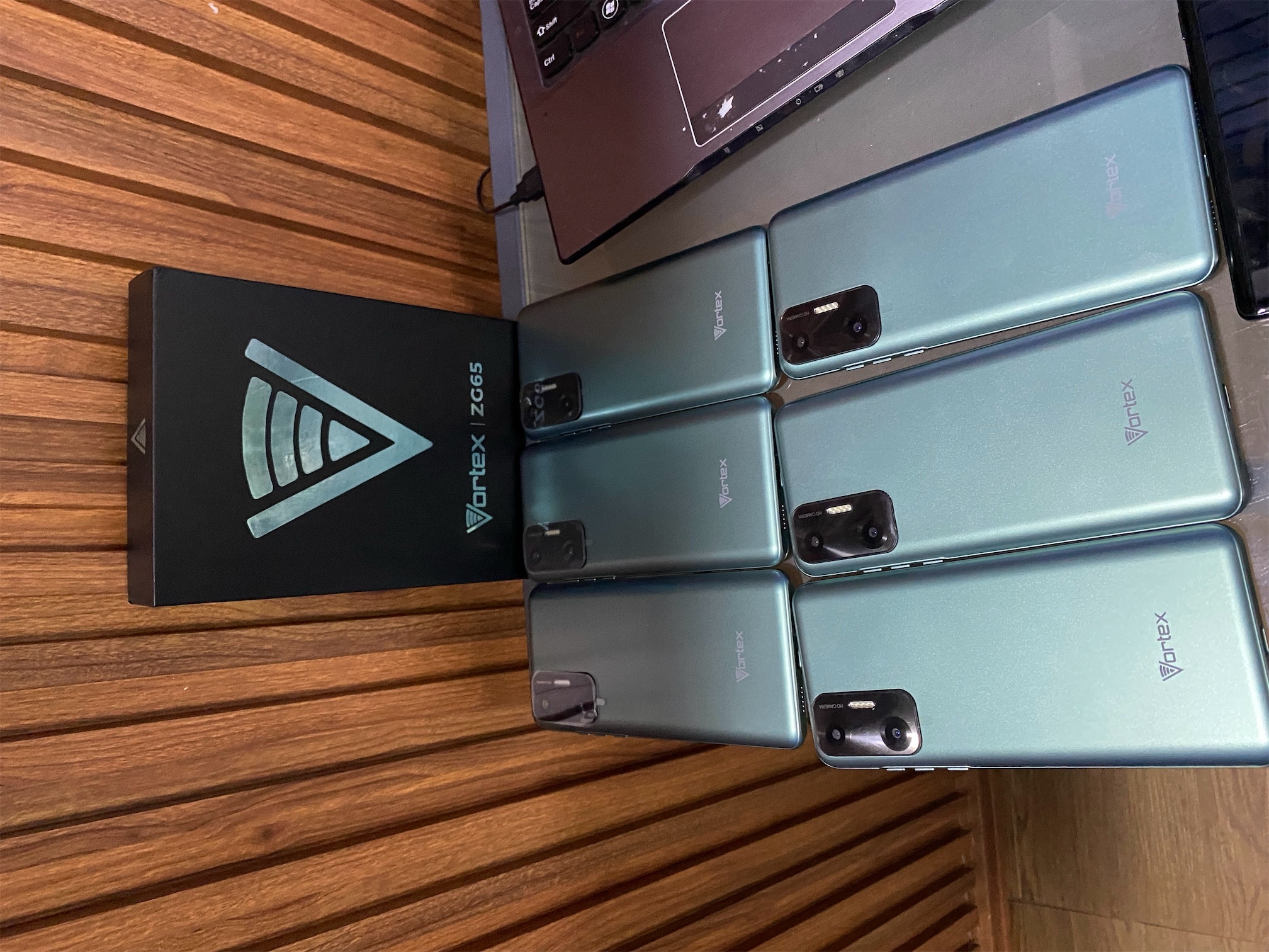 celulares y tabletas - VORTEX ZG65 dual sim  3